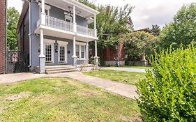 Steps From Downtown Uk / Transylvania University